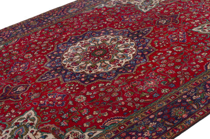 3537 - 7'7" x 10'11"