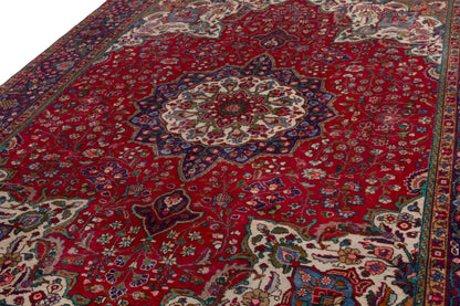 3537 - 7'7" x 10'11"