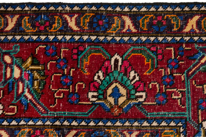 3560 - 9'11" x 12'6"