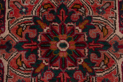 3701 - 6'11" x 9'10"