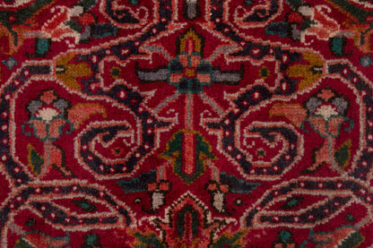 3701 - 6'11" x 9'10"