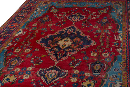 3718 - 6'8" x 10'11"