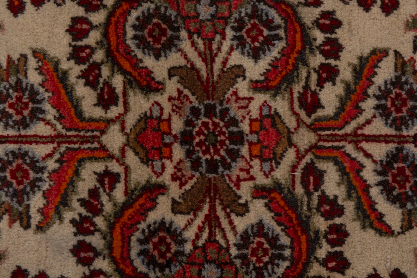 3795 - 1'11" x 2'11"