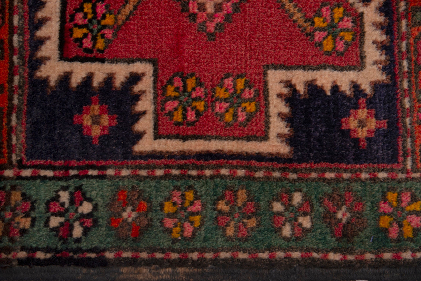 3859 - 1'10" x 1'11"