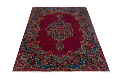 3903 - 10'4" x 13'9"