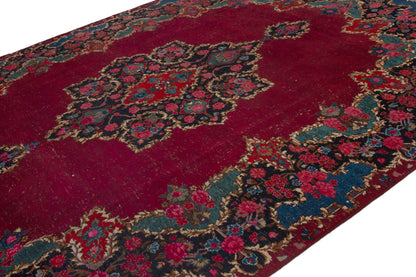 3903 - 10'4" x 13'9"