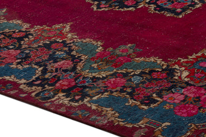 3903 - 10'4" x 13'9"