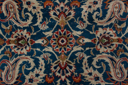 3904 - 9'9" x 13'11"