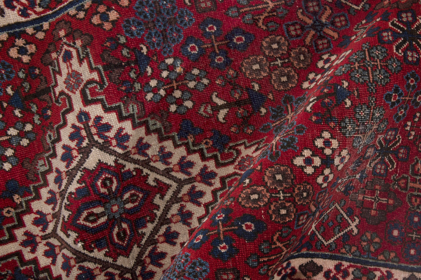 3976 - 1'10" x 4'11"