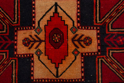 4052 - 2'11" x 9'10"