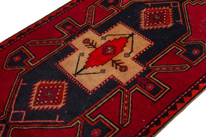 4052 - 2'11" x 9'10"