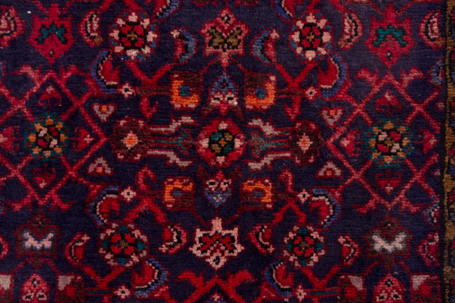 4055 - 1'11" x 9'11"