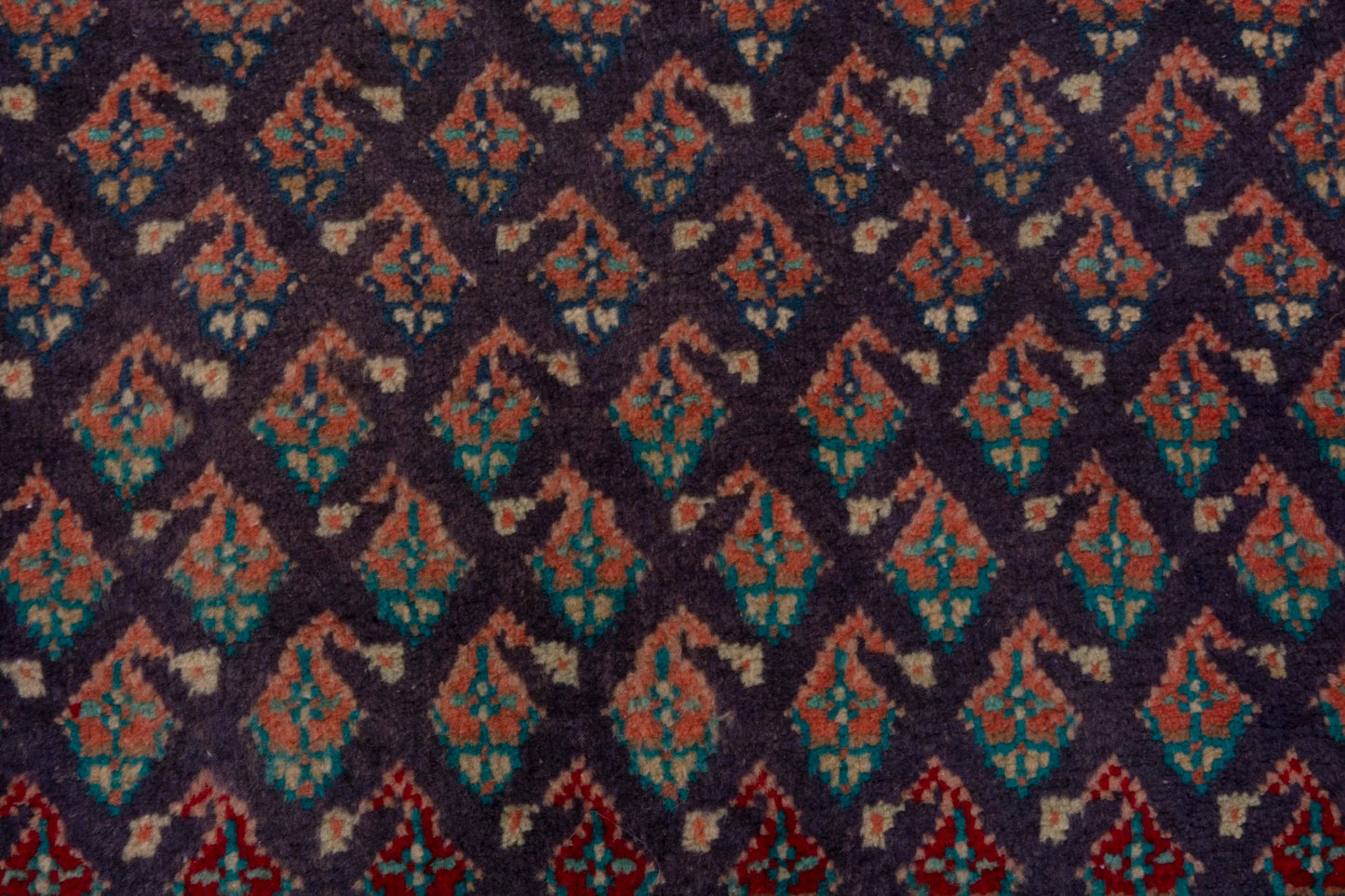 4060 - 3'10" x 11'2"