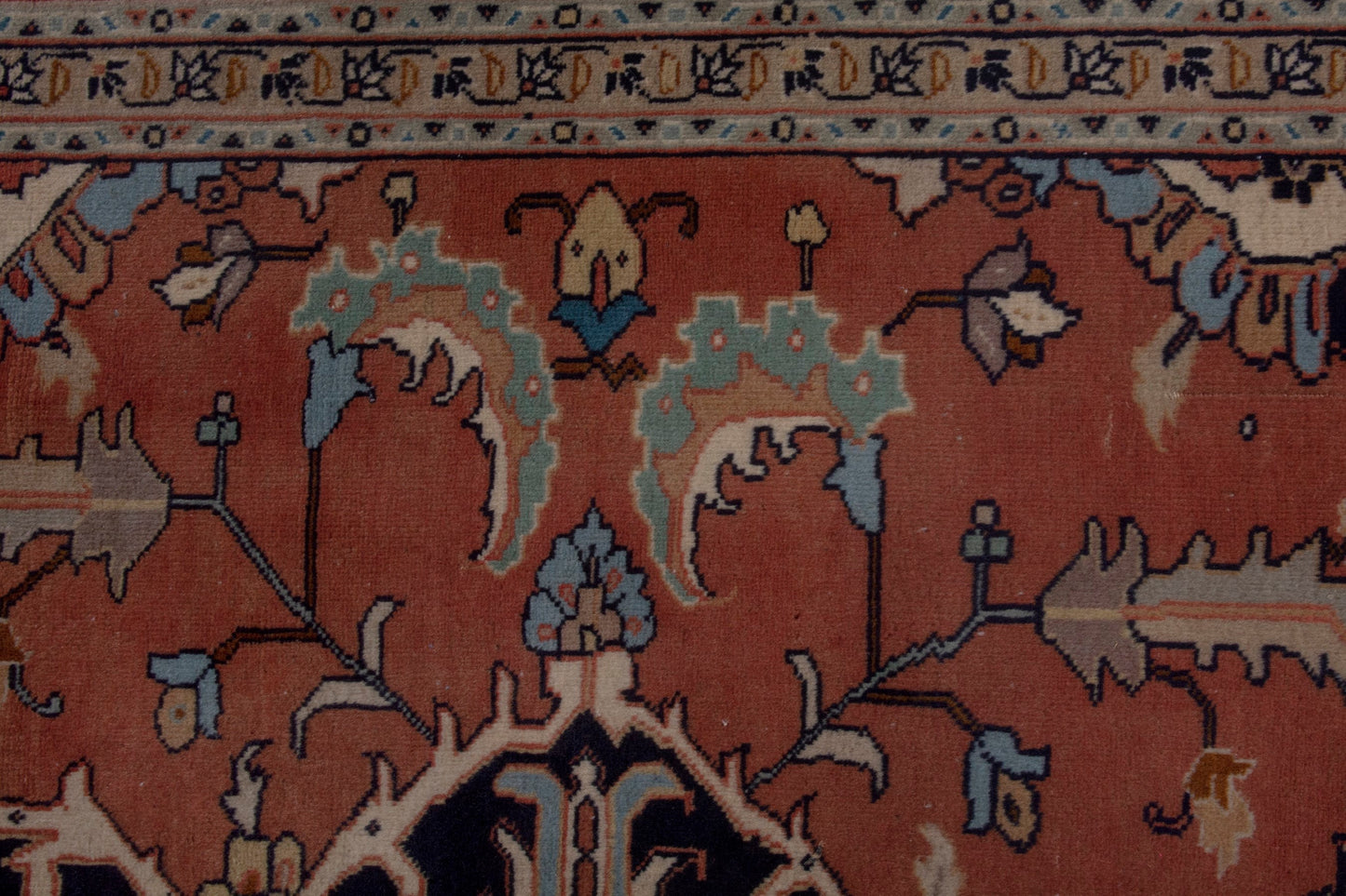 4081 - 9'2" x 11'10"