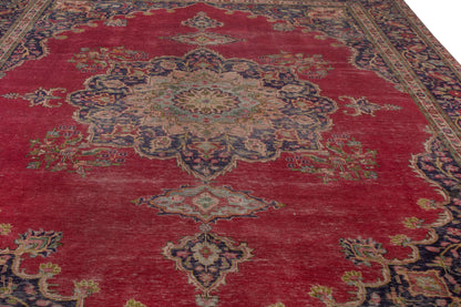 4091 - 9'2" x 12'10"