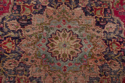 4091 - 9'2" x 12'10"