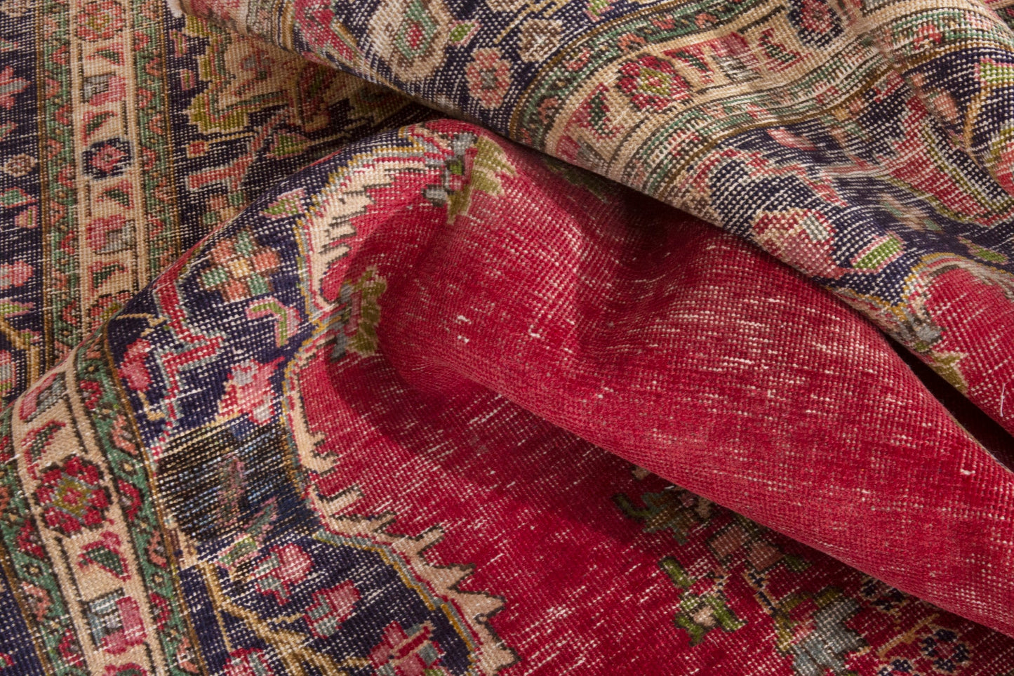 4091 - 9'2" x 12'10"