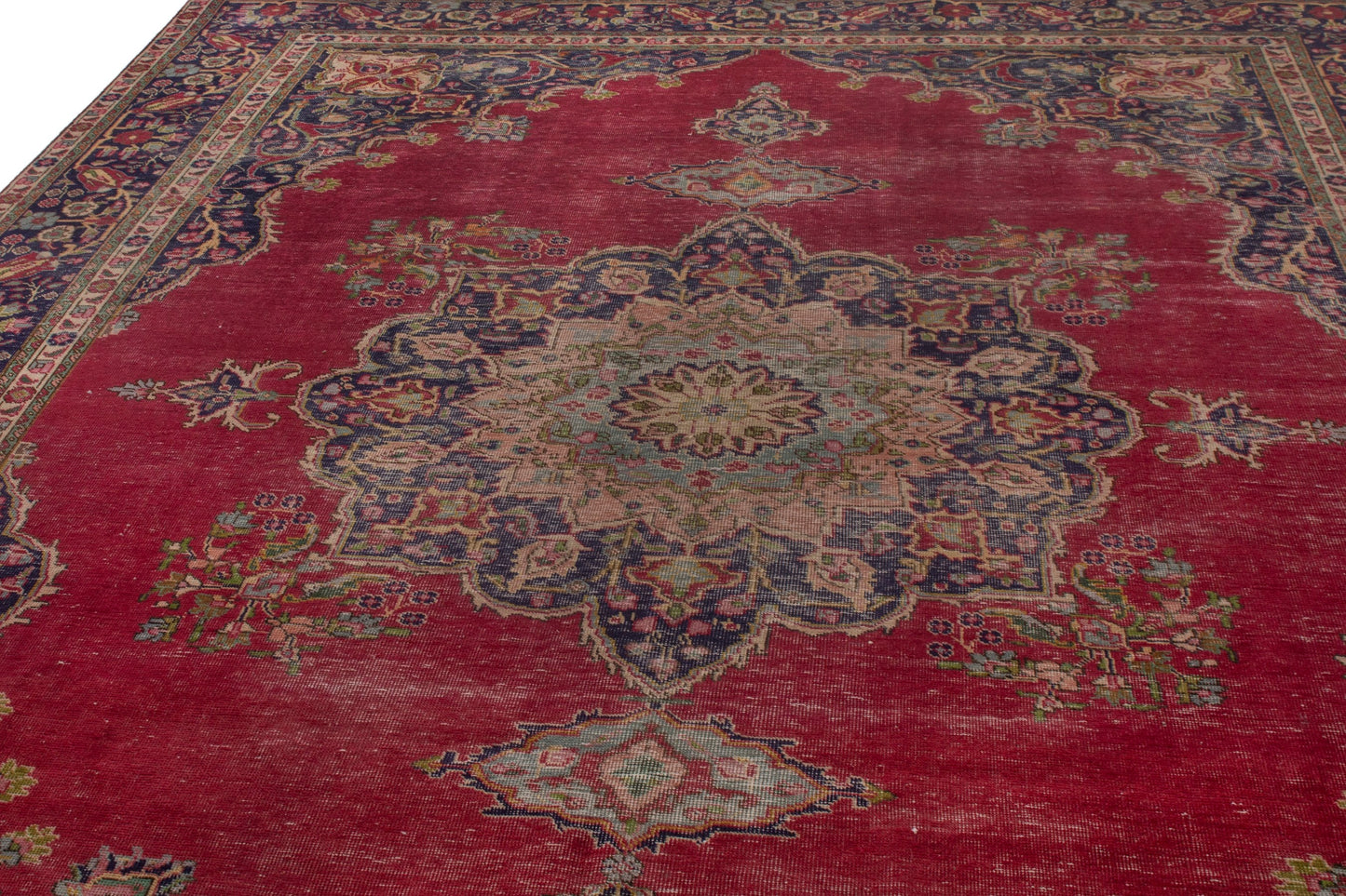 4091 - 9'2" x 12'10"