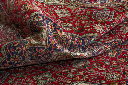 4096 - 7'10" x 11'3"