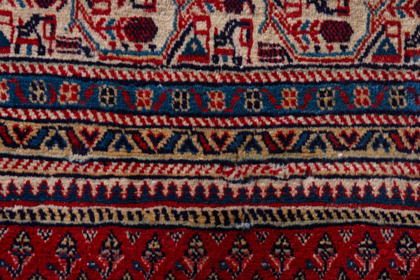 4115 - 7'9" x 10'11"