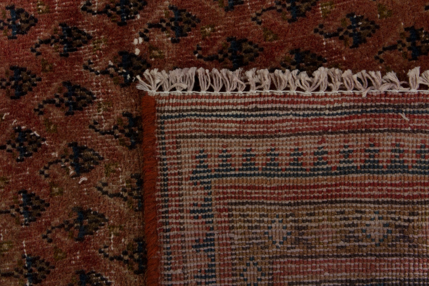 4137 - 6'7" x 10'10"