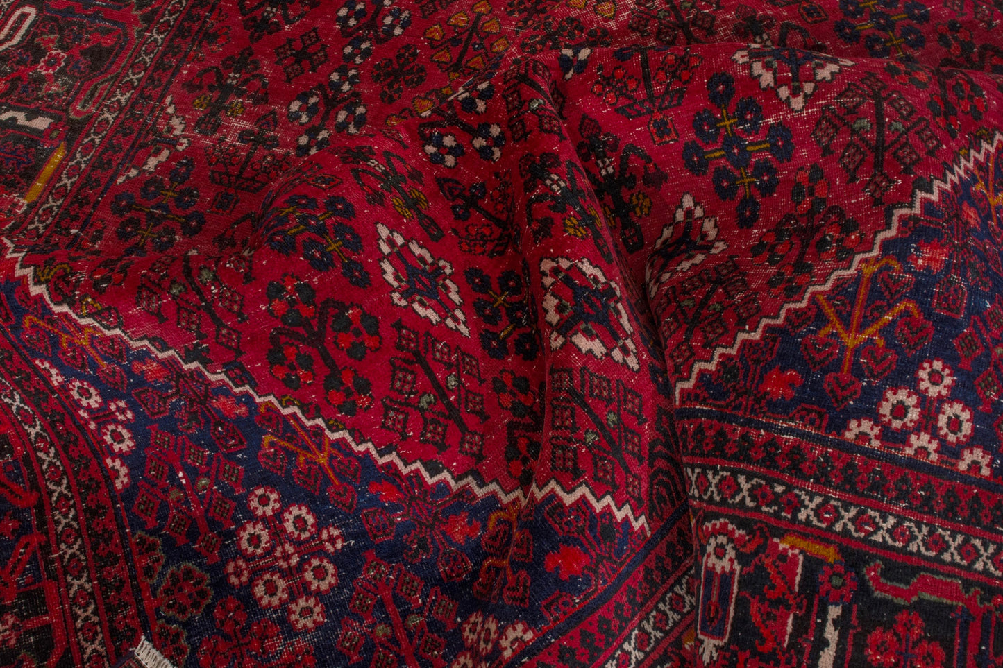 4148 - 6'9" x 11'11"