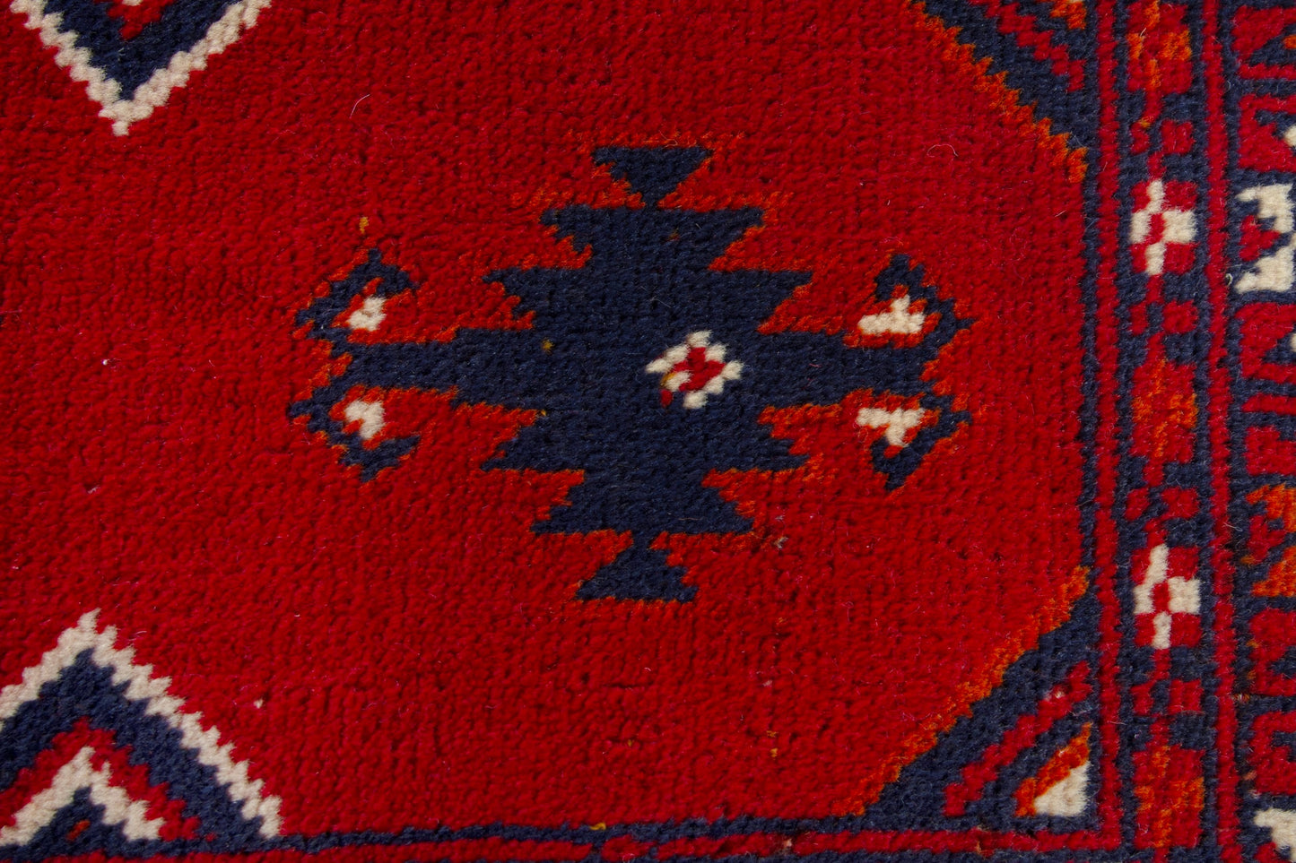 4205 - 1'11" x 2'9"