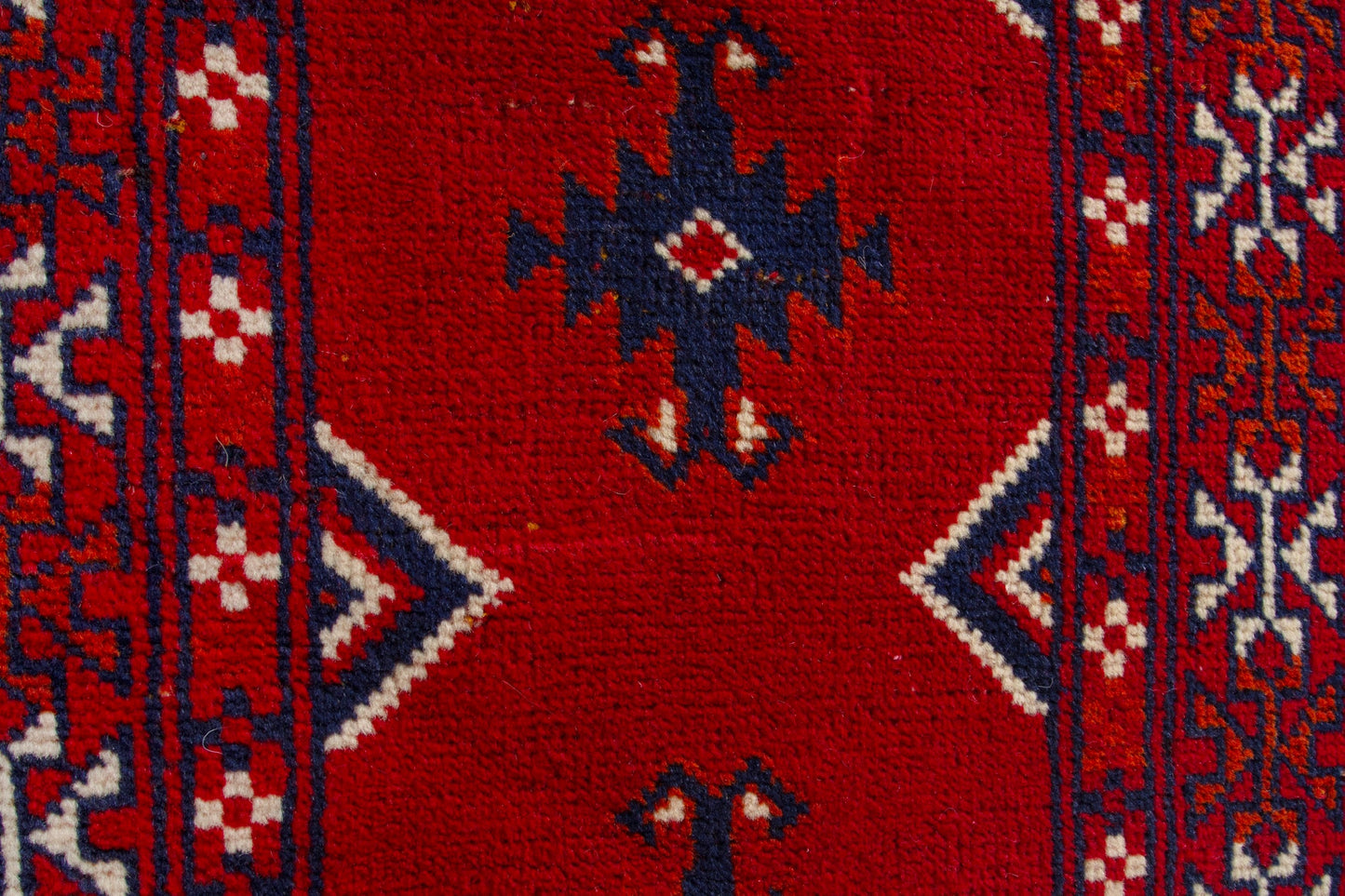 4205 - 1'11" x 2'9"