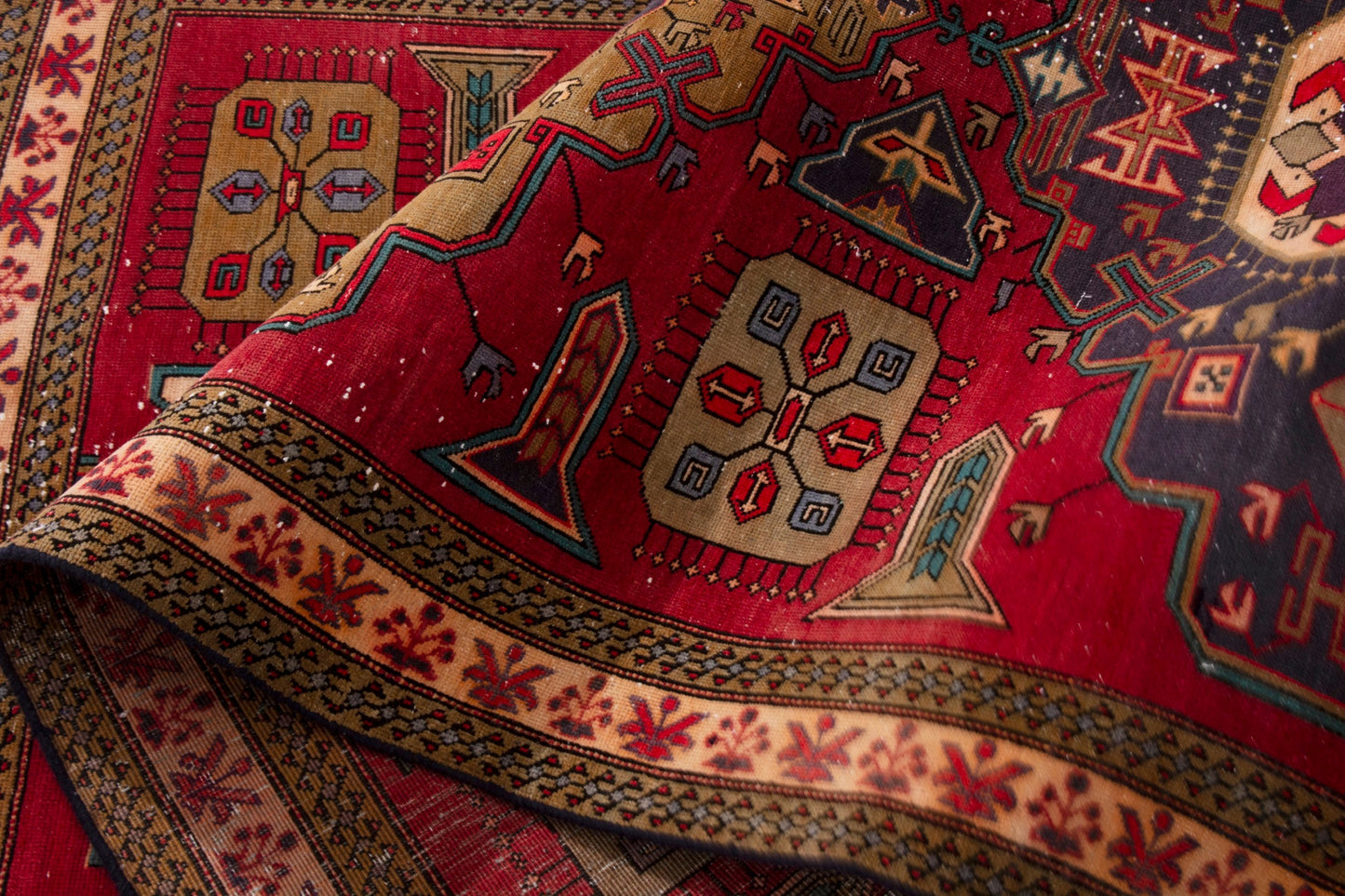 4265 - 5'3" x 10'10"