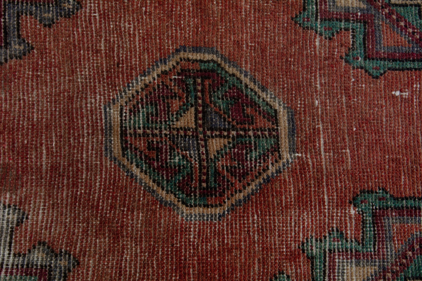 4272 - 5'11" x 10'11"