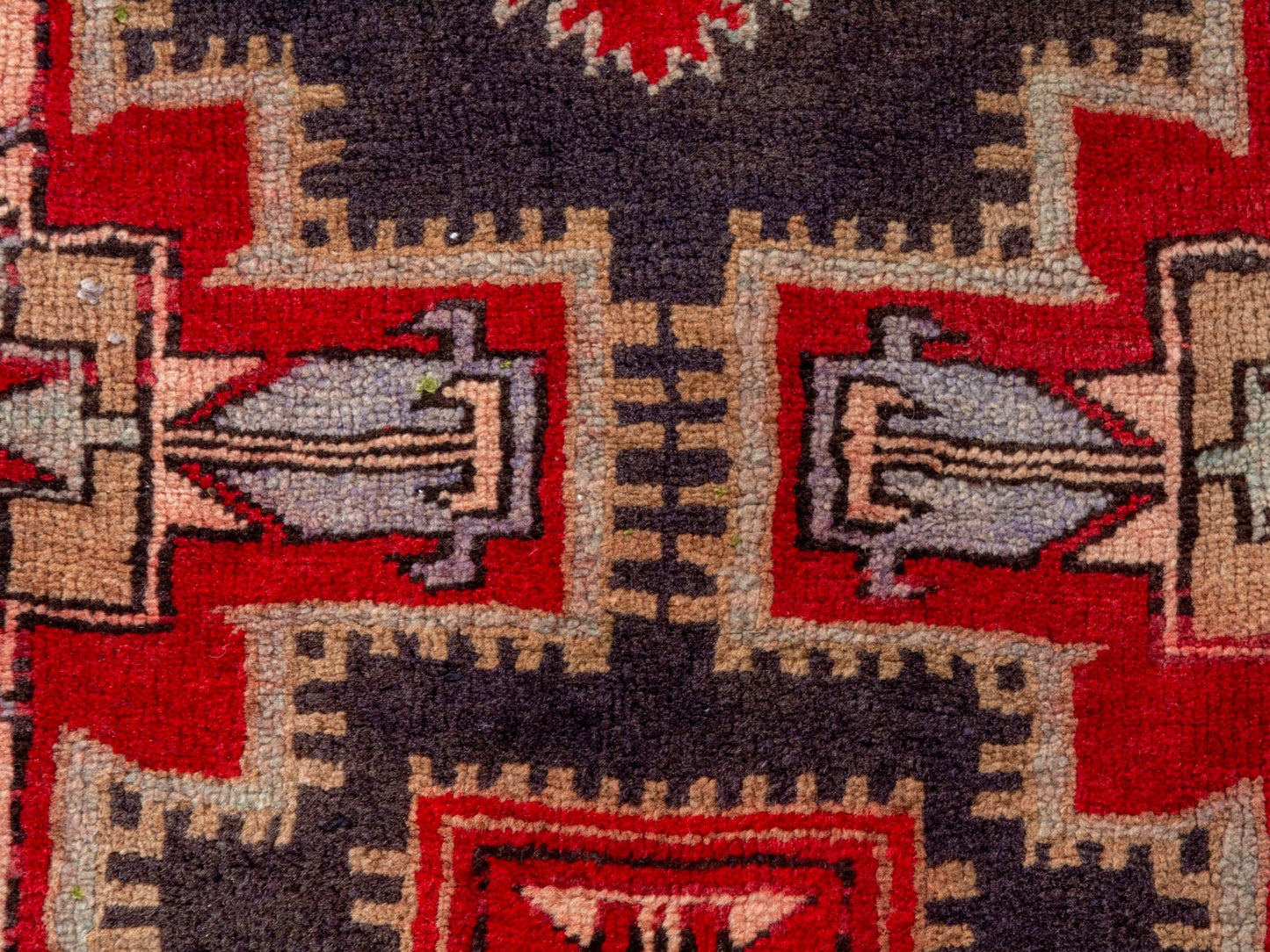 4302 - 3'9" x 10'10"