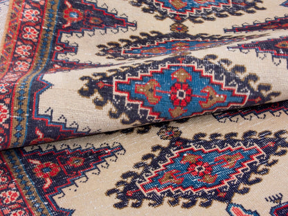 4304 - 2'7" x 10'11"