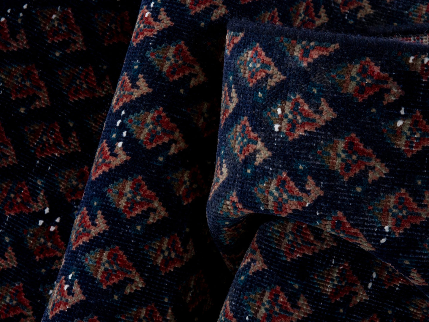 4328 - 1'10" x 7'11"