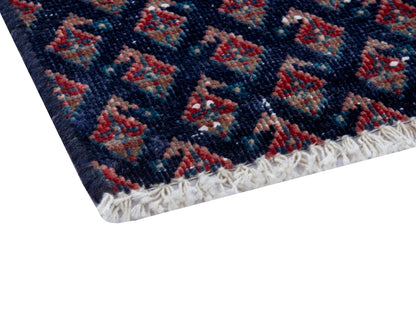 4328 - 1'10" x 7'11"