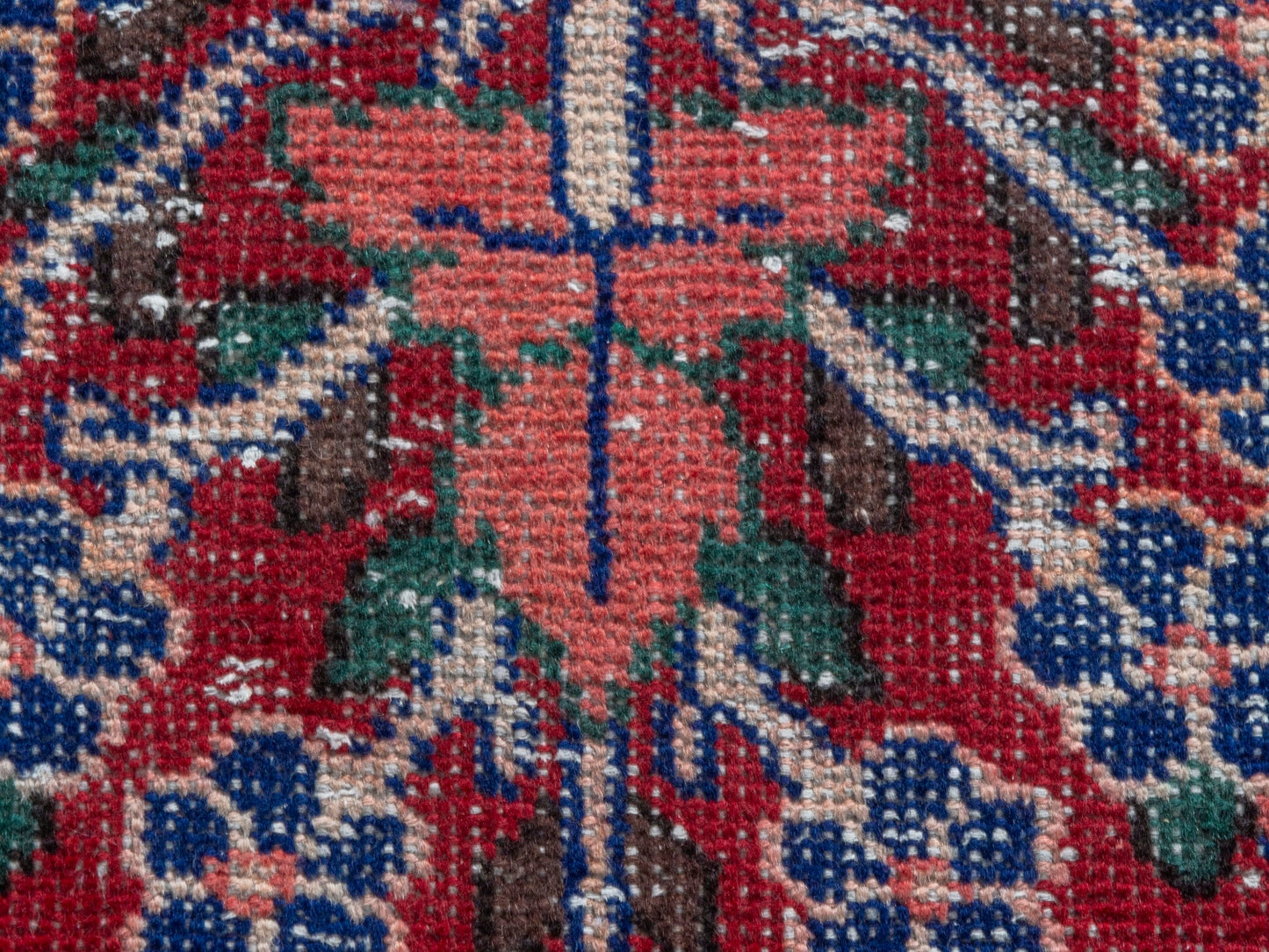 4357 - 2'11" x 10'1"