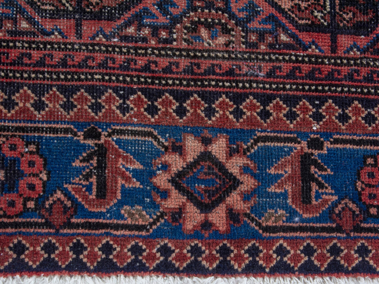 4371 - 3'11" x 9'10"