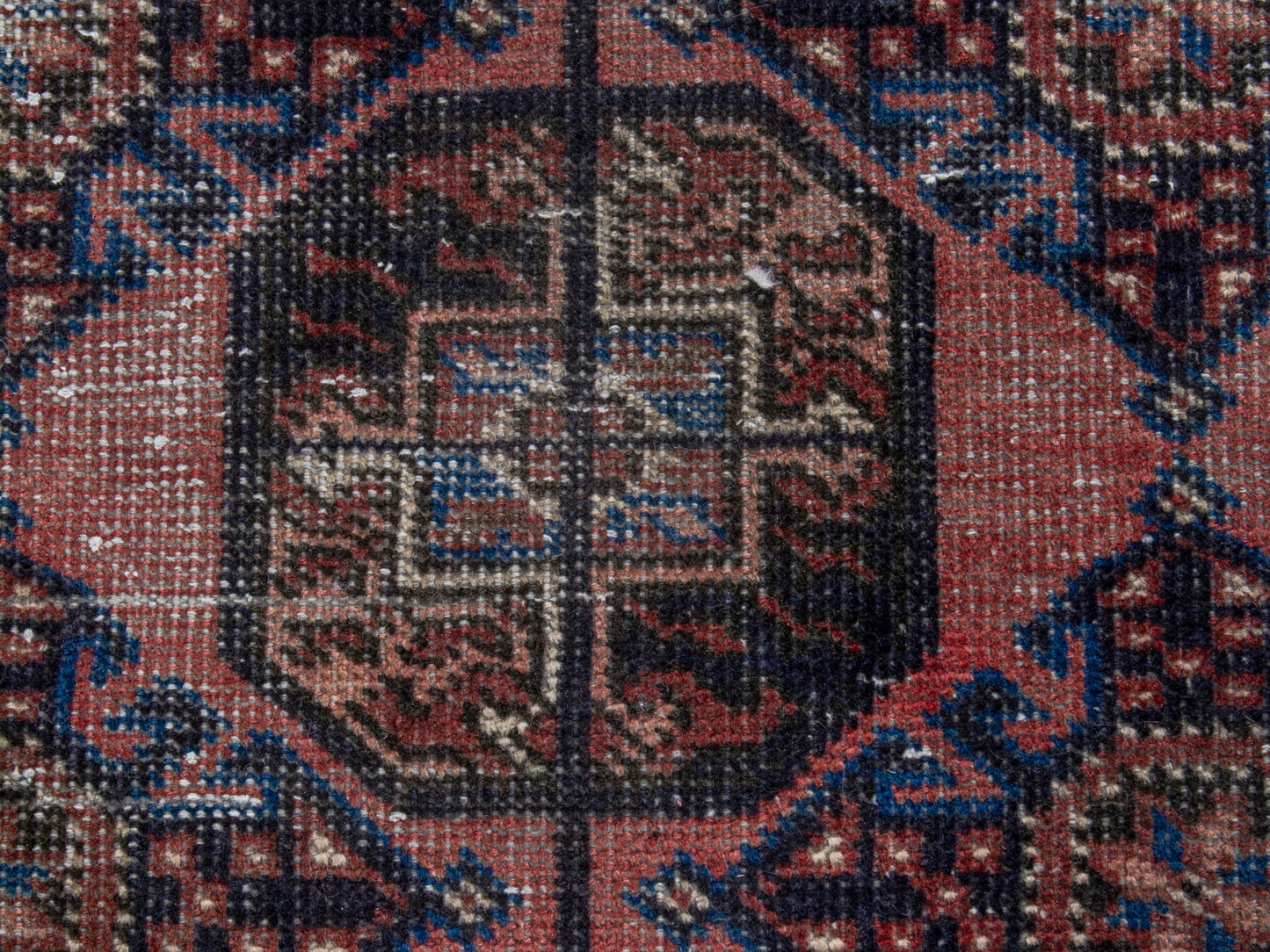 4371 - 3'11" x 9'10"