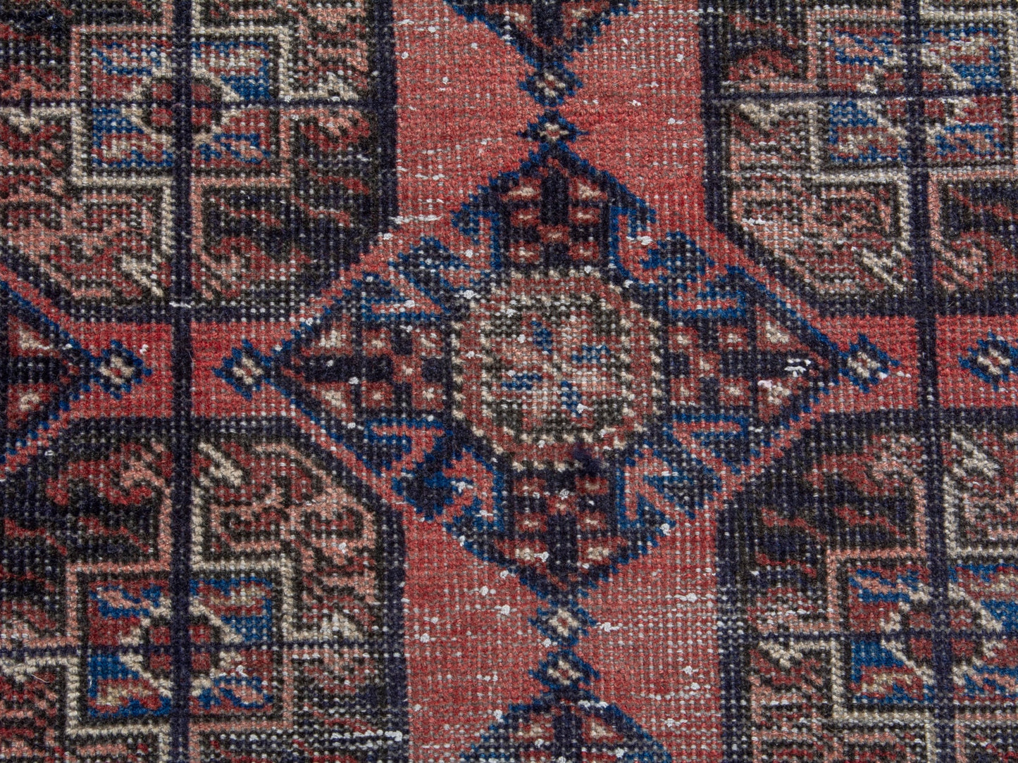 4371 - 3'11" x 9'10"