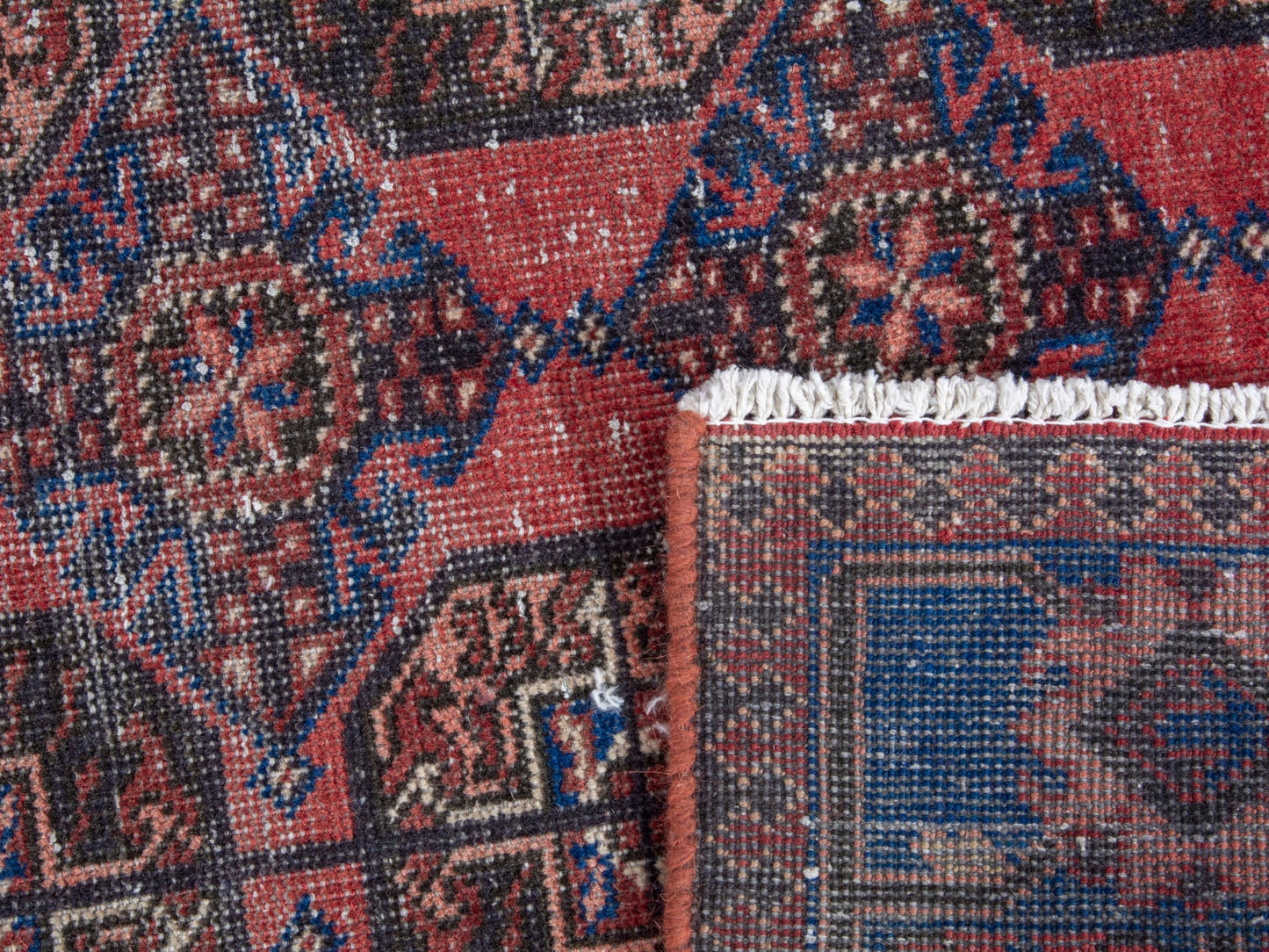 4371 - 3'11" x 9'10"