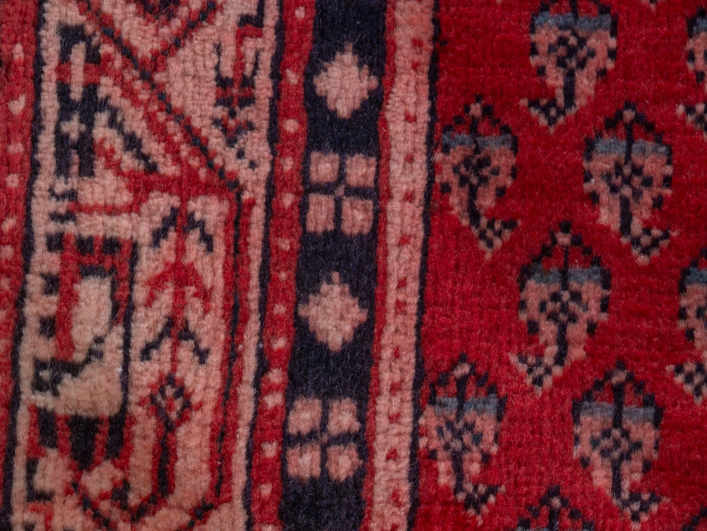 4377 - 2'11" x 9'10"