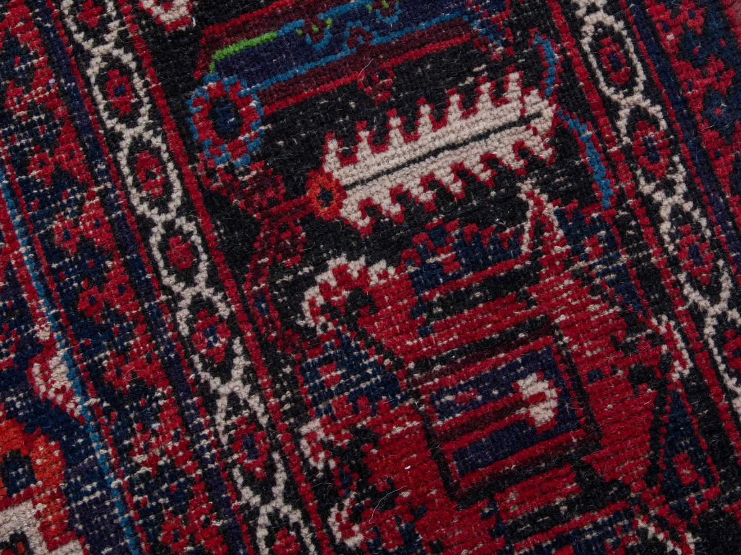 4384 - 9'10" x 13'1"