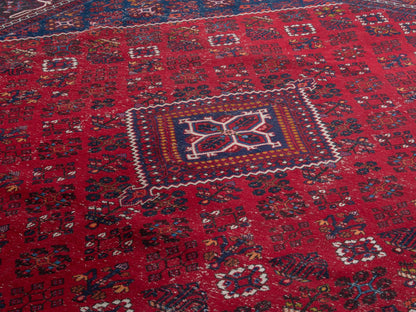 4384 - 9'10" x 13'1"