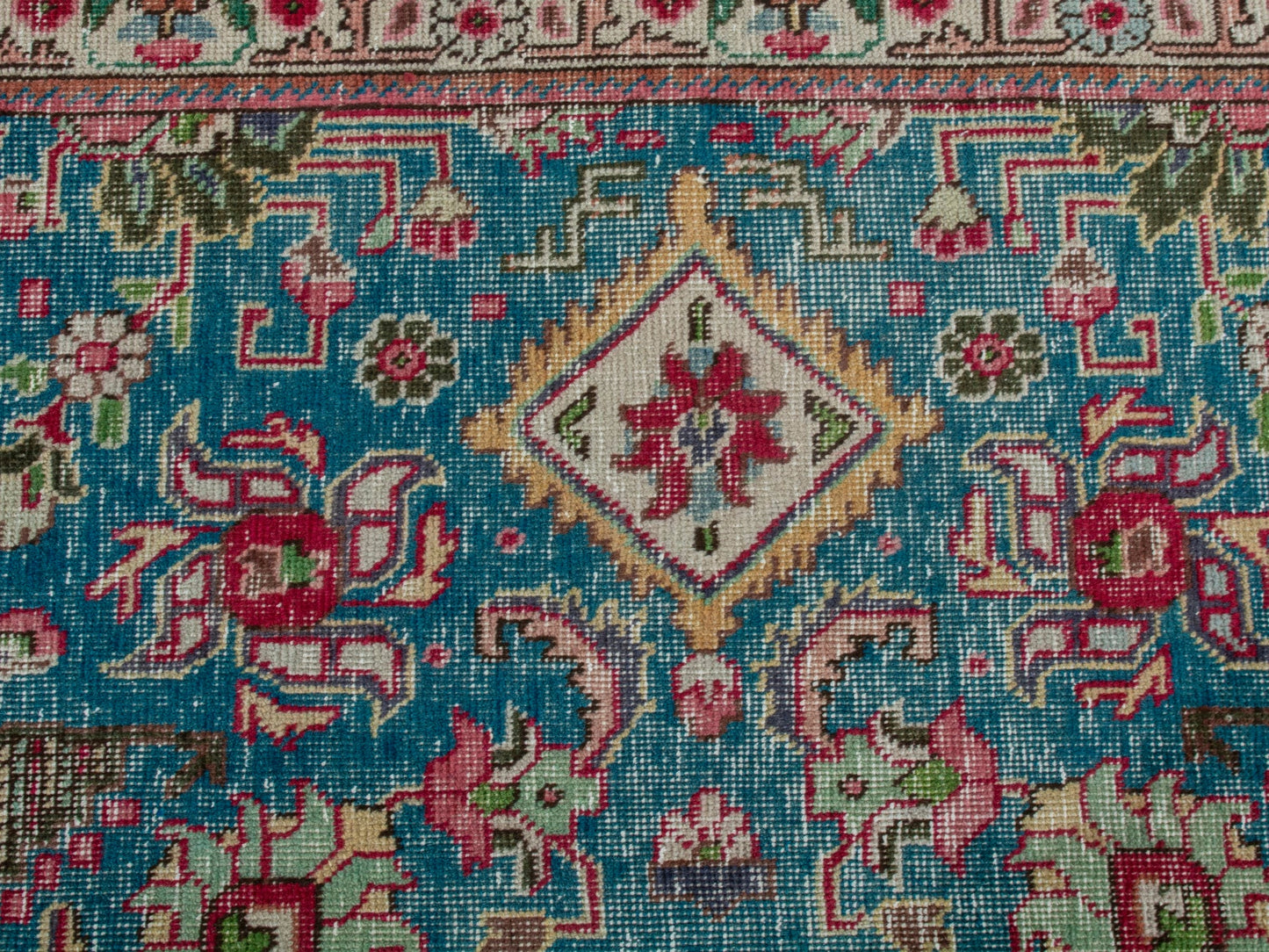 4386 - 7'10" x 11'2"