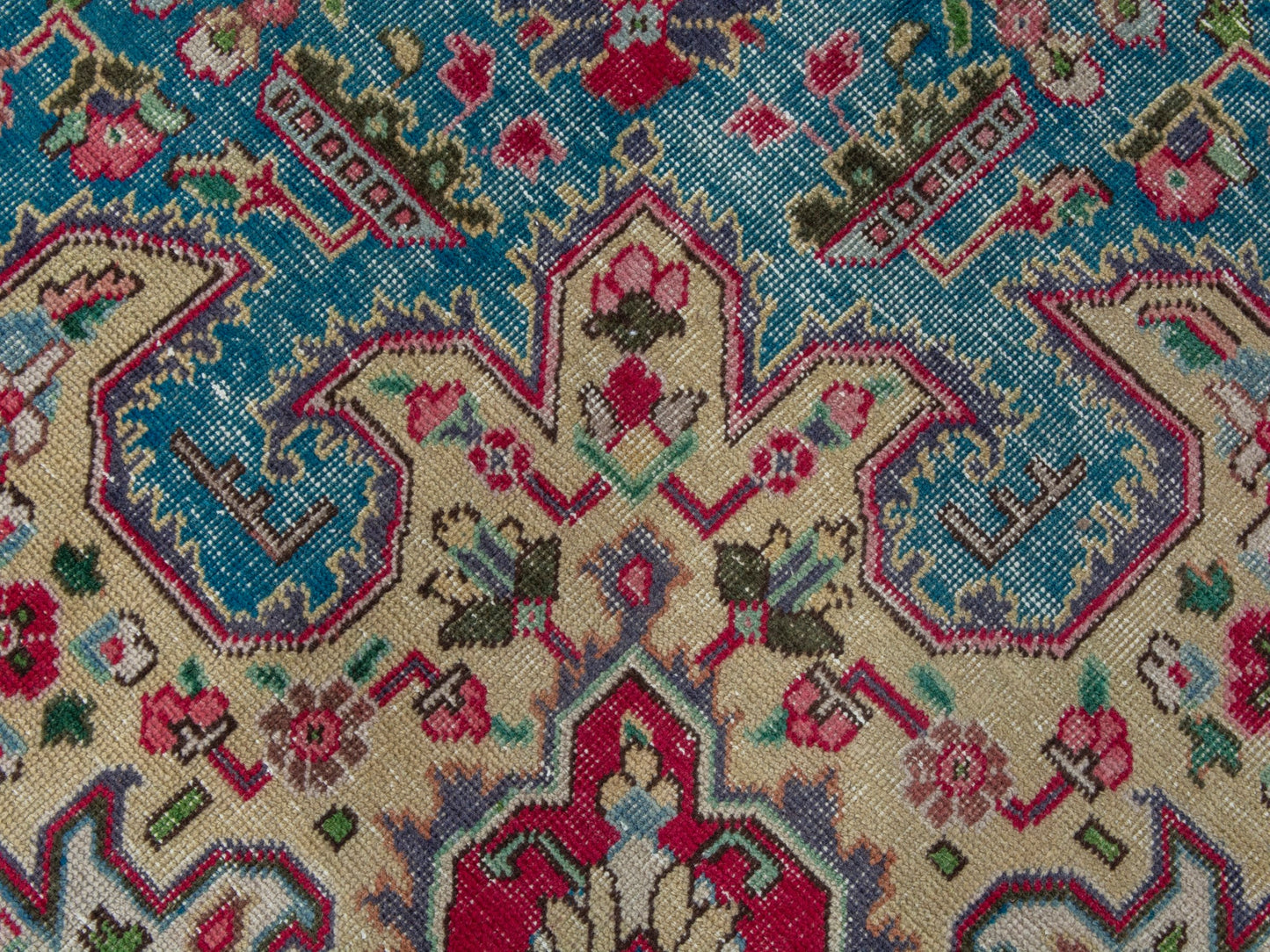 4386 - 7'10" x 11'2"