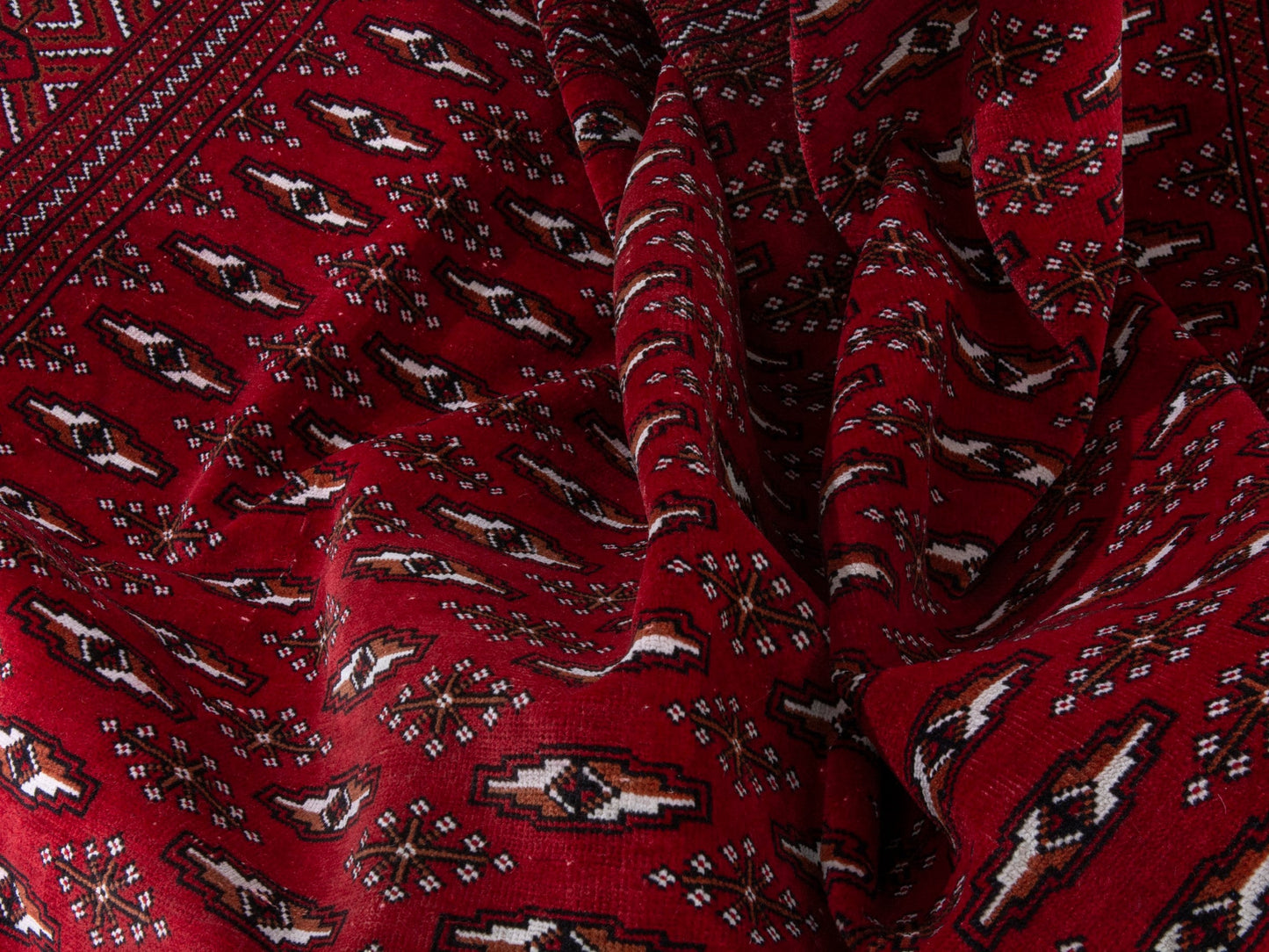 4387 - 8'1" x 10'10"