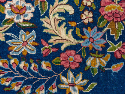 4389 - 9'11" x 13'7"