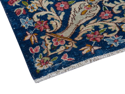 4389 - 9'11" x 13'7"