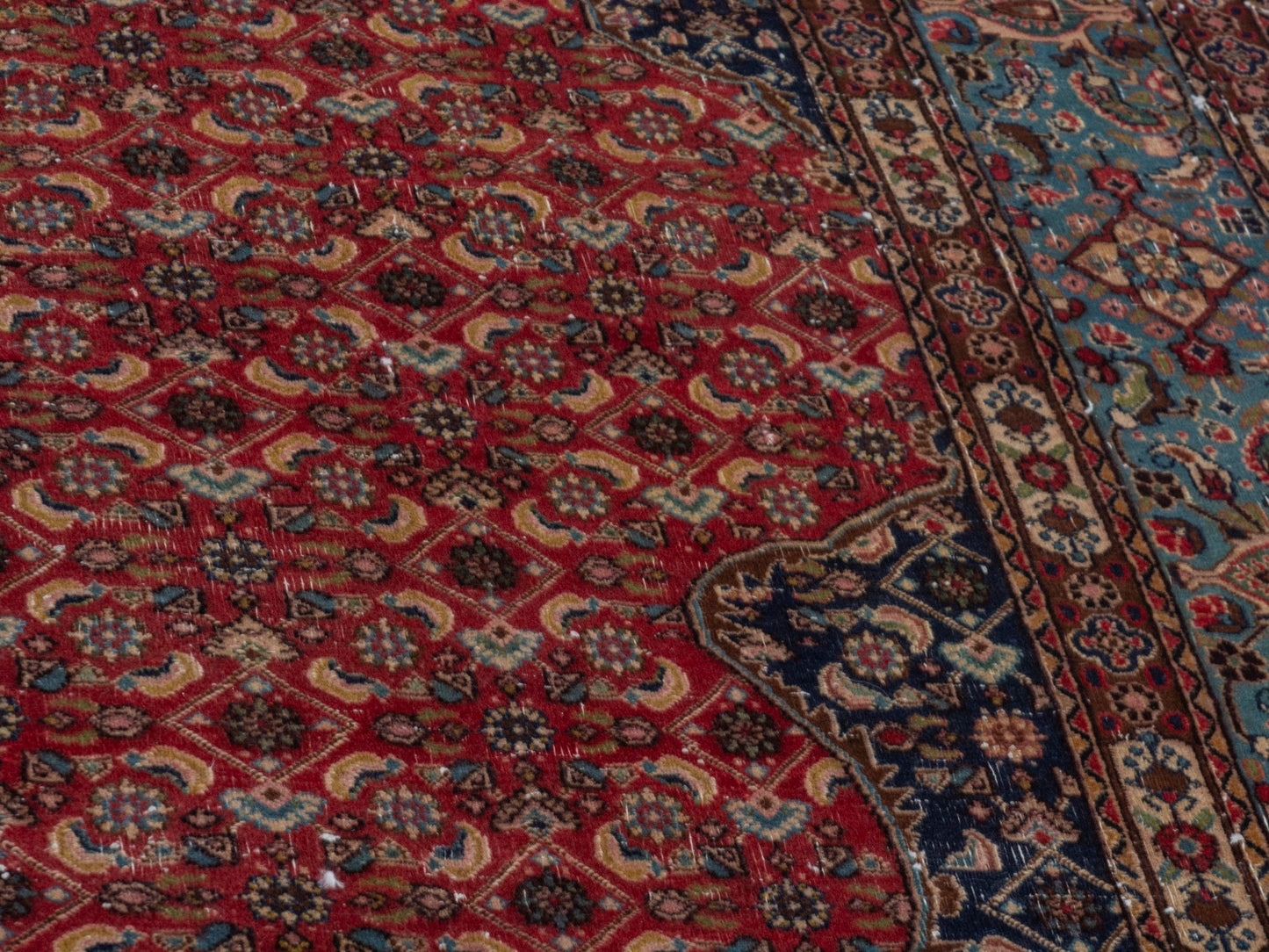 4391 - 8'6" x 11'10"