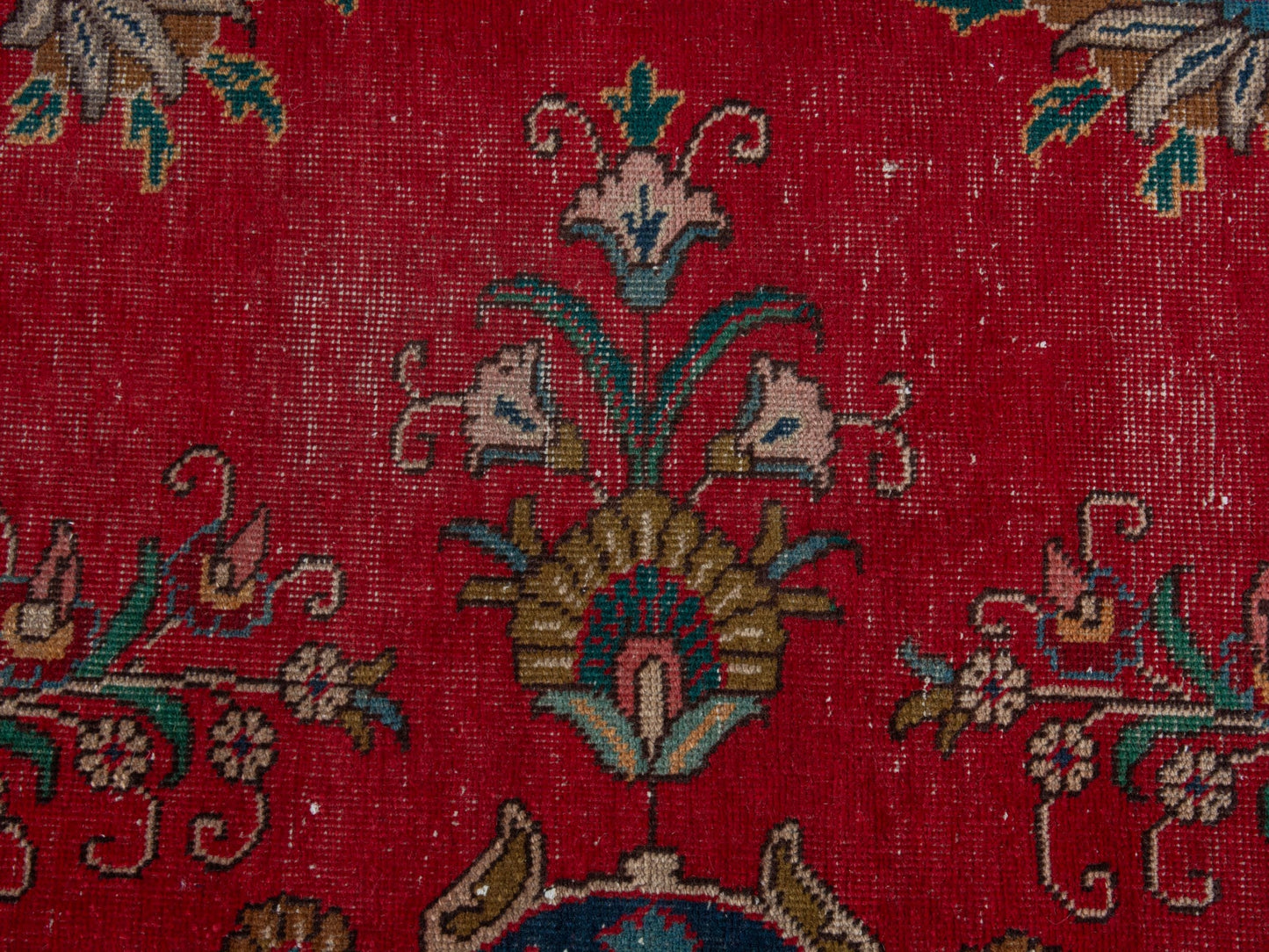 4396 - 9'2" x 11'10"