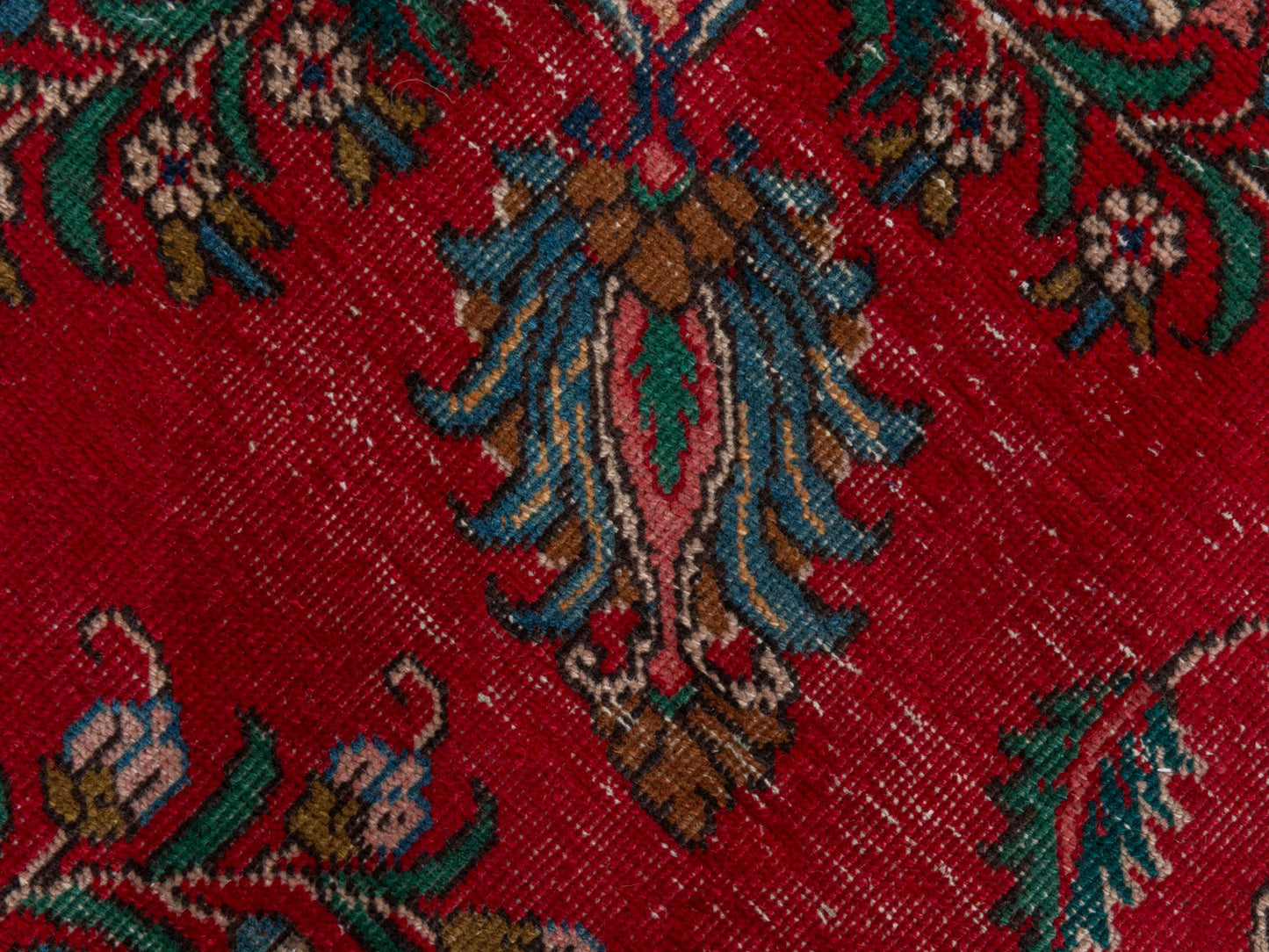 4396 - 9'2" x 11'10"